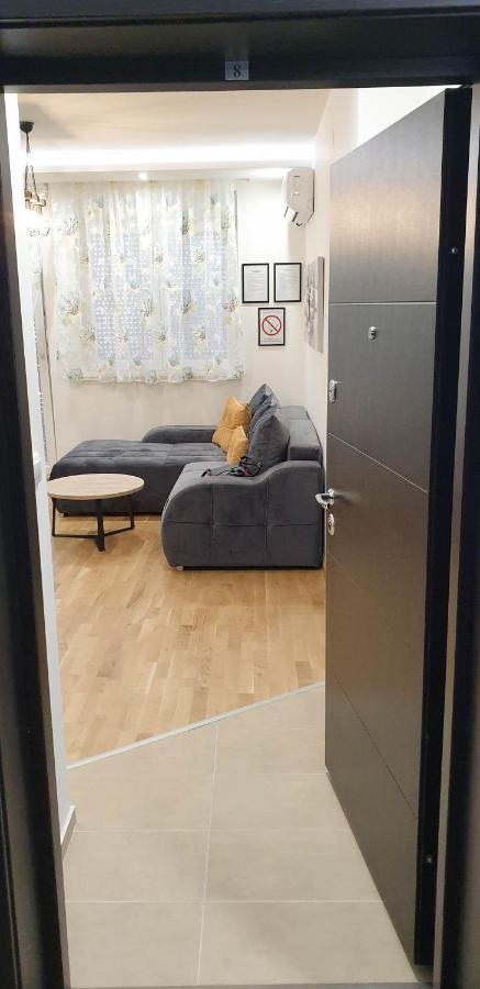 Laura Apartment Novi Sad Exterior foto